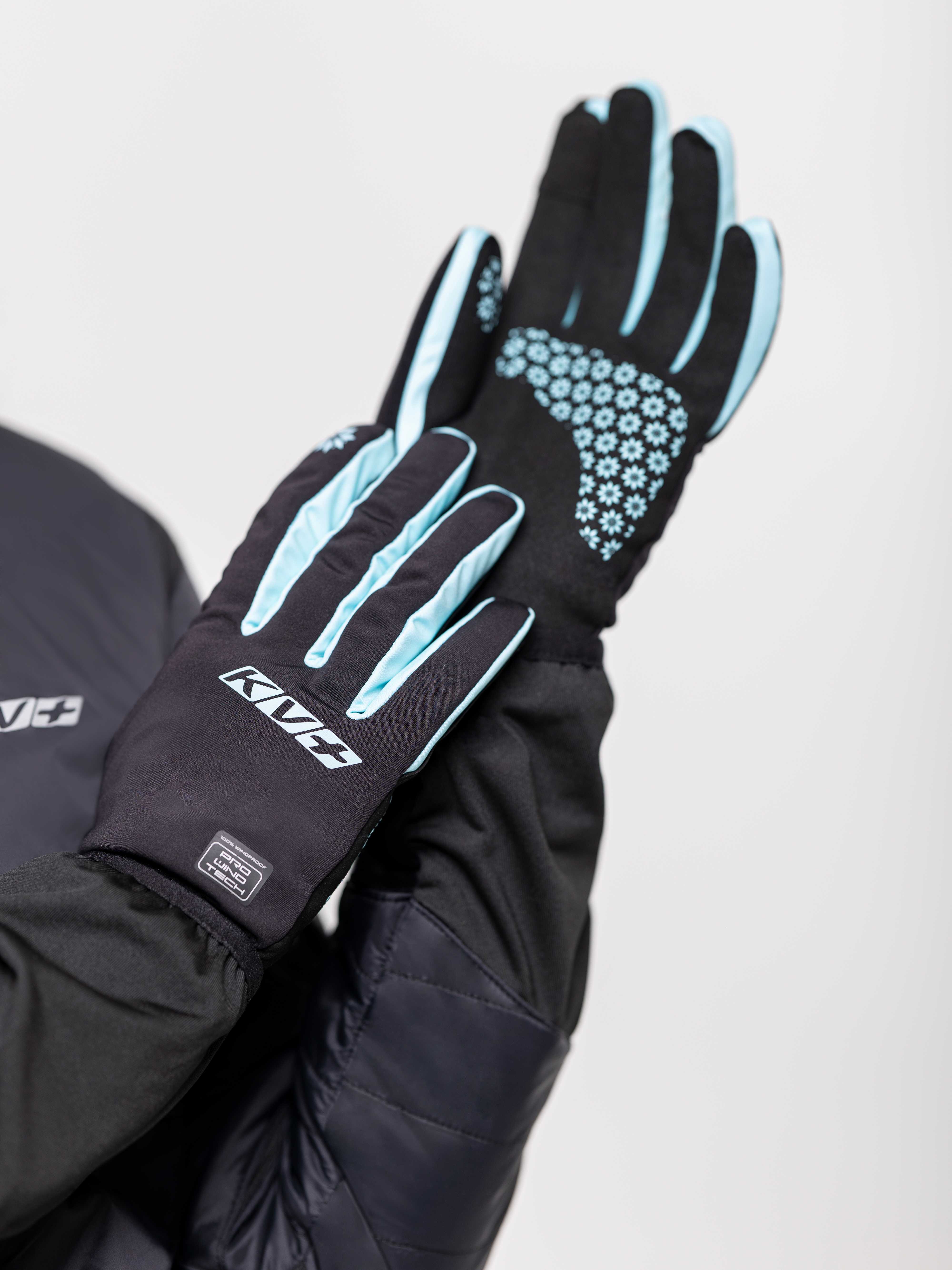 COLD PRO (Black/Turquoise)